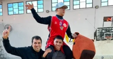 Alejo «Pepei» Urquía en el 1.er Torneo Regional de Básquet